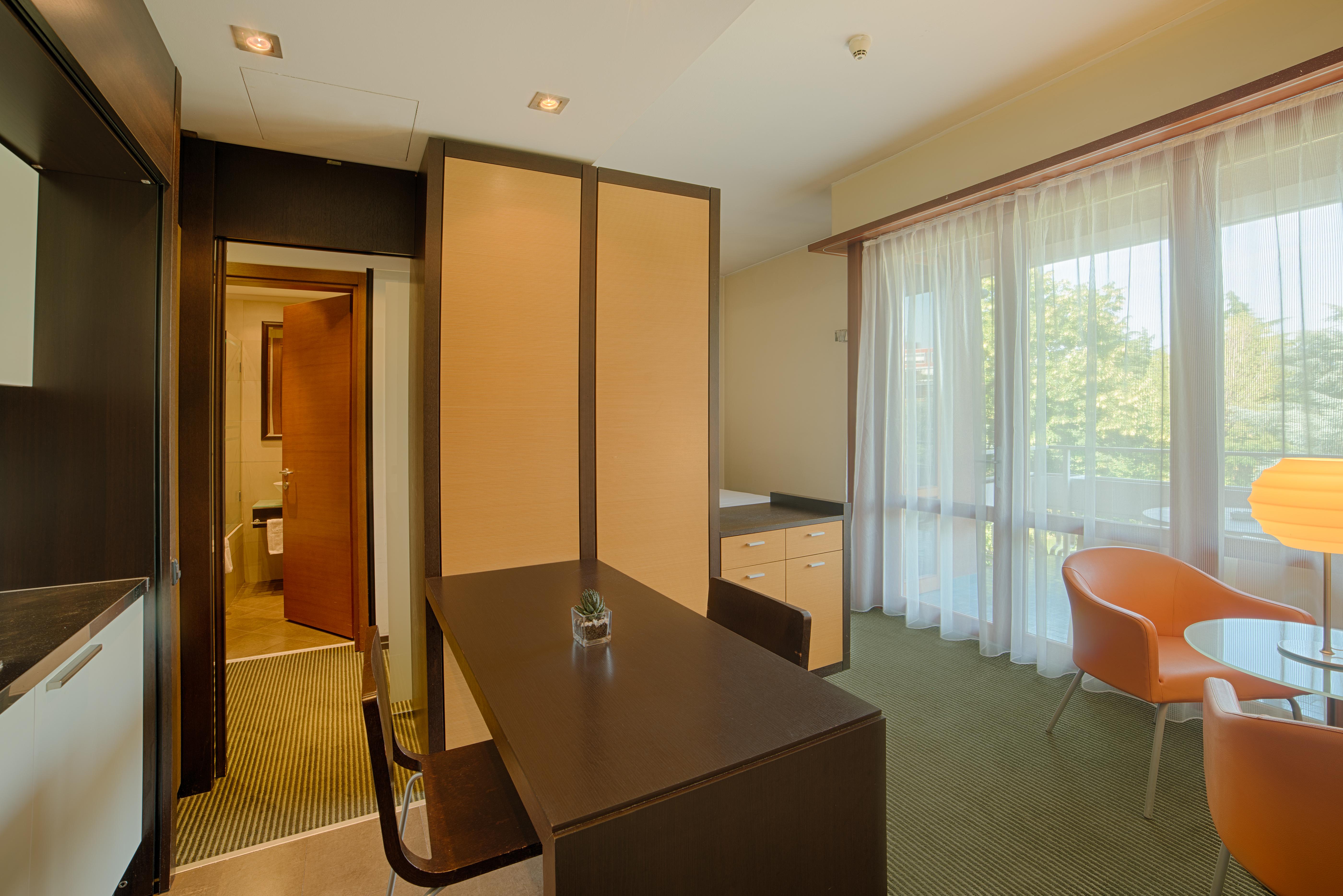 Nh Milano 2 Residence Segrate Εξωτερικό φωτογραφία